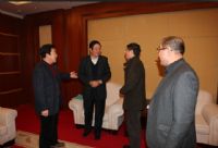 公司董事长接见参会领导