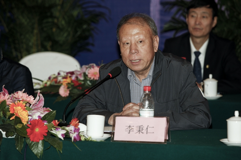 中国建筑协会会长李秉仁讲话